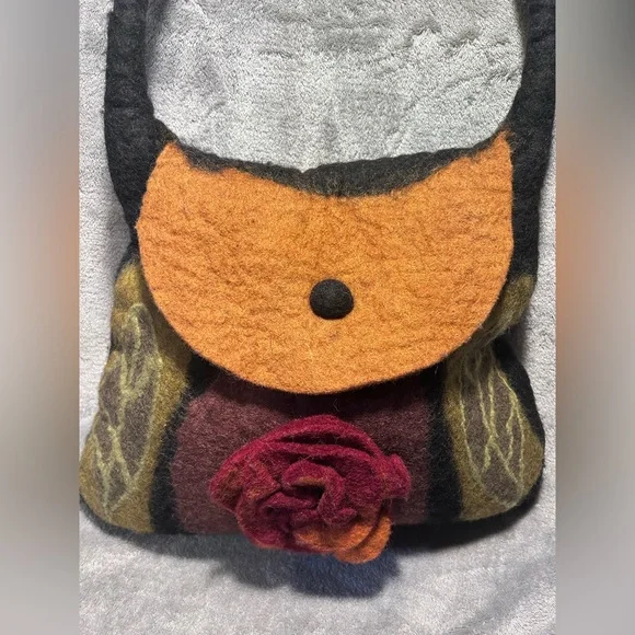 Rising Tide 100% Wool Floral 3D Rose Hippie Shoulder Bag - Picture 5 of 9